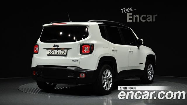Jeep Renegade 2.4 Longitude 2017 — фото 2