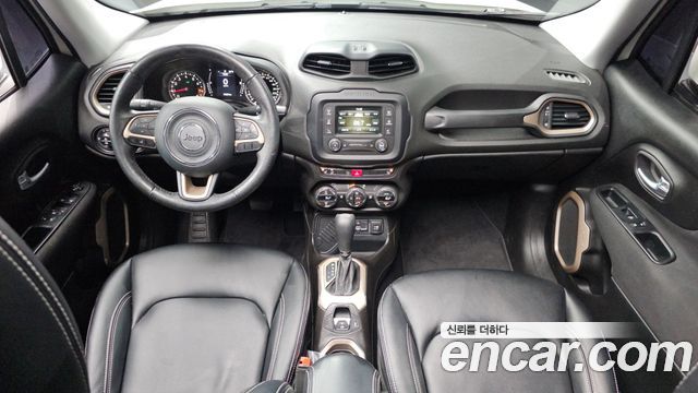 Jeep Renegade 2.4 Longitude 2017 — фото 7