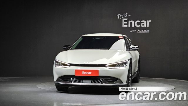 Kia EV6 Long Range Light 2023 — фото 3