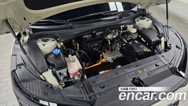 Kia EV6 Long Range Light 2023 — фото 6