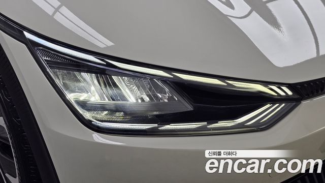 Kia EV6 Long Range Light 2023 — фото 22