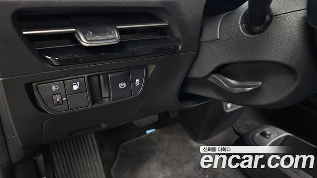 Kia EV6 Long Range Light 2023 — фото 26