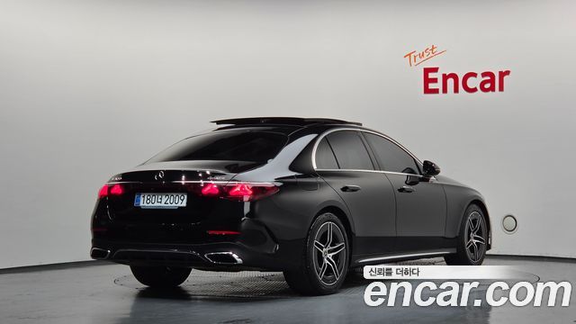 Mercedes-Benz E-Class (W214) E300 4MATIC AMG Line 2025 — фото 2