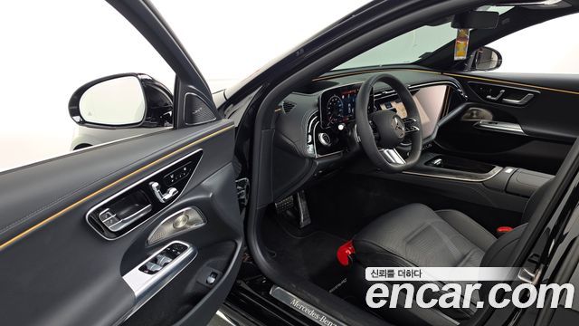 Mercedes-Benz E-Class (W214) E300 4MATIC AMG Line 2025 — фото 10