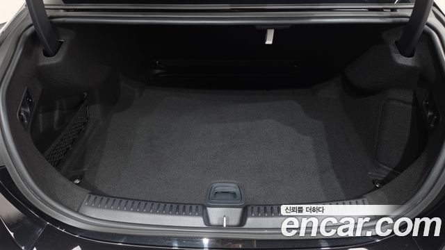 Mercedes-Benz E-Class (W214) E300 4MATIC AMG Line 2025 — фото 23