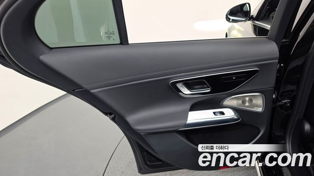 Mercedes-Benz E-Class (W214) E300 4MATIC AMG Line 2025 — фото 31
