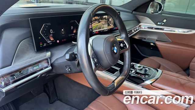 BMW 7 Series (G70) 740d xDrive Design Pure Excellence 2023 — фото 10