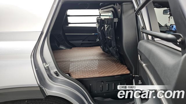 KG Mobility (SsangYong) Torres Gasoline 1.5 2WD TV7 2024 — фото 11