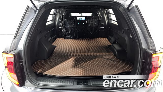 KG Mobility (SsangYong) Torres Gasoline 1.5 2WD TV7 2024 — фото 16