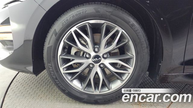 Kia K5 (III) 2.0 Prestige 2023 — фото 5
