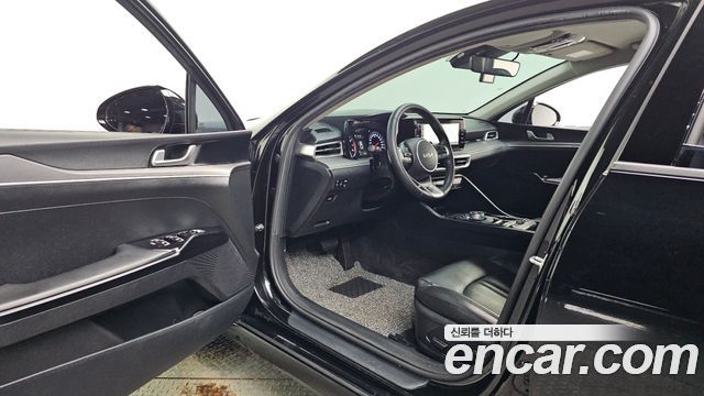 Kia K5 (III) 2.0 Prestige 2023 — фото 10