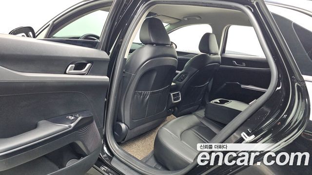 Kia K5 (III) 2.0 Prestige 2023 — фото 11
