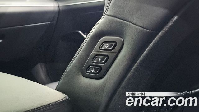 Kia K5 (III) 2.0 Prestige 2023 — фото 30