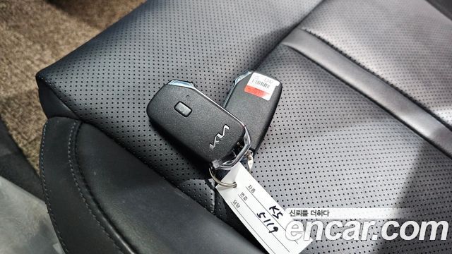 Kia K5 (III) 2.0 Prestige 2023 — фото 31