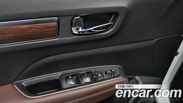 Renault Korea QM6 2.0 GDe RE Signature 2WD 2020 — фото 28