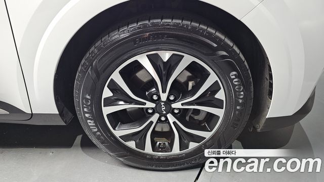 Kia Carnival (IV) Gasoline 9-Seater Noblesse 2023 — фото 21