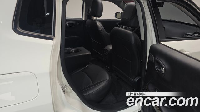 Jeep Compass (II) 2.4 Limitied AWD 2019 — фото 12