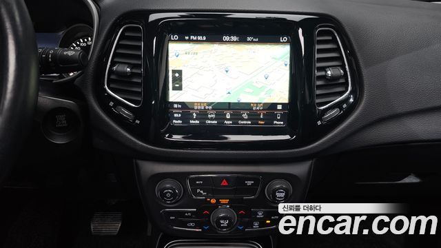 Jeep Compass (II) 2.4 Limitied AWD 2019 — фото 14
