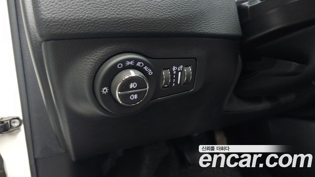 Jeep Compass (II) 2.4 Limitied AWD 2019 — фото 29