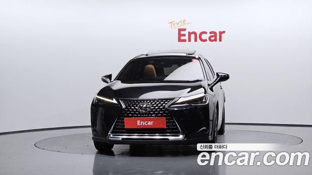 Lexus UX250h 2.0 2WD 2024 — фото 3