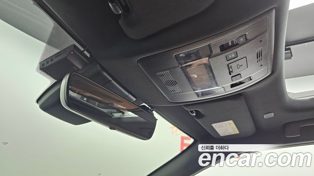 Lexus UX250h 2.0 2WD 2024 — фото 19