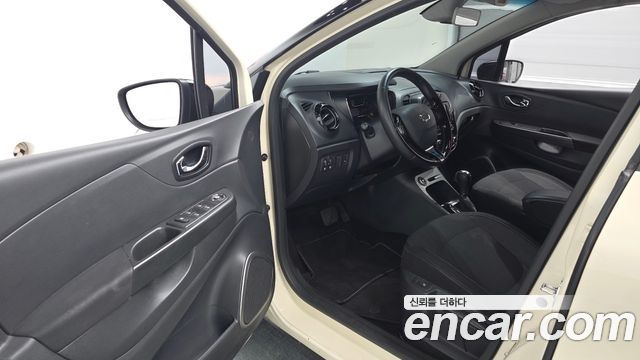 Renault Korea QM3 LE 2015 — фото 10