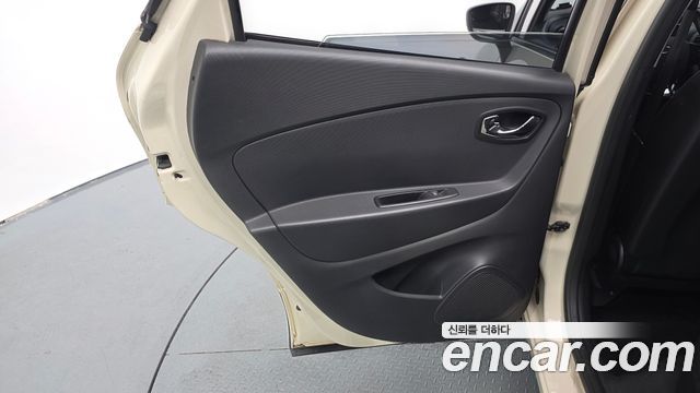 Renault Korea QM3 LE 2015 — фото 31