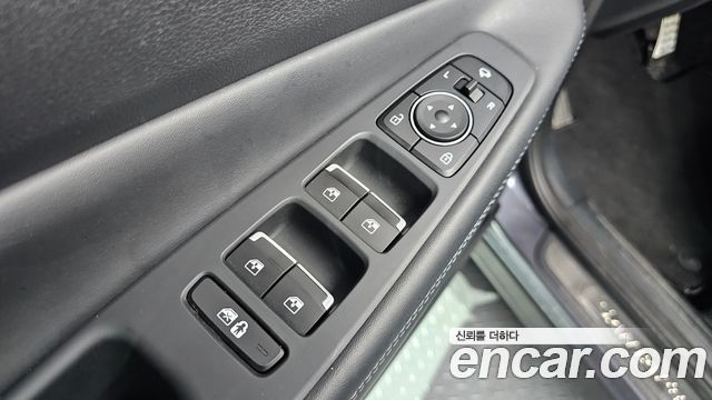 Hyundai Santa Fe Gasoline 2.5T 2WD Prestige 2021 — фото 27