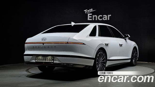 Hyundai Grandeur Hybrid (GN7) Calligraphy 2023 — фото 2