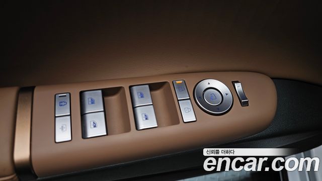 Hyundai Grandeur Hybrid (GN7) Calligraphy 2023 — фото 31