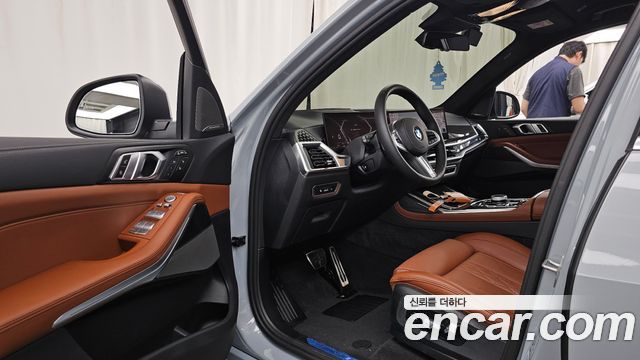 BMW X7 (G07) xDrive 40i M Sport 7STR 2025 — фото 10