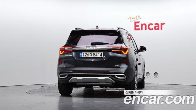 Kia Seltos Gasoline 1.6 Turbo 4WD Signature 2023 — фото 4