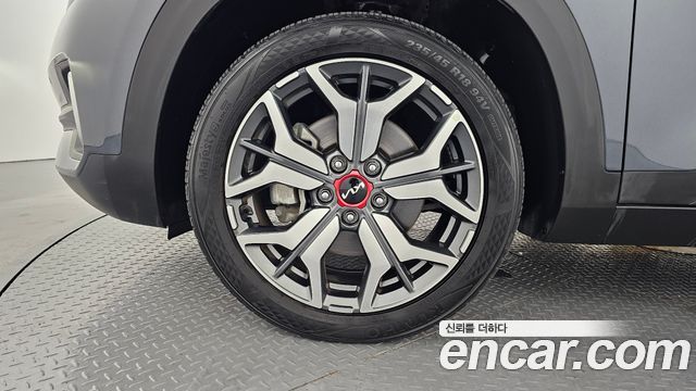 Kia Seltos Gasoline 1.6 Turbo 4WD Signature 2023 — фото 5