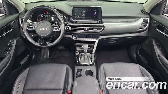 Kia Seltos Gasoline 1.6 Turbo 4WD Signature 2023 — фото 7