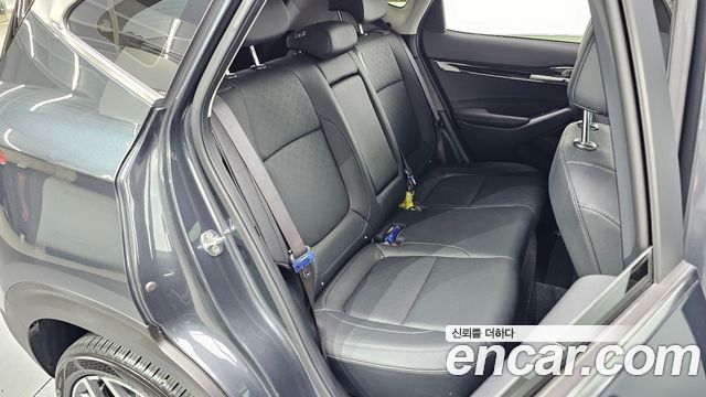 Kia Seltos Gasoline 1.6 Turbo 4WD Signature 2023 — фото 11