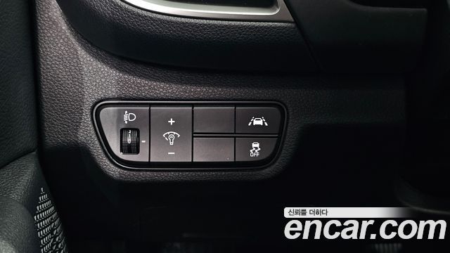 Kia Seltos Gasoline 1.6 Turbo 4WD Signature 2023 — фото 16