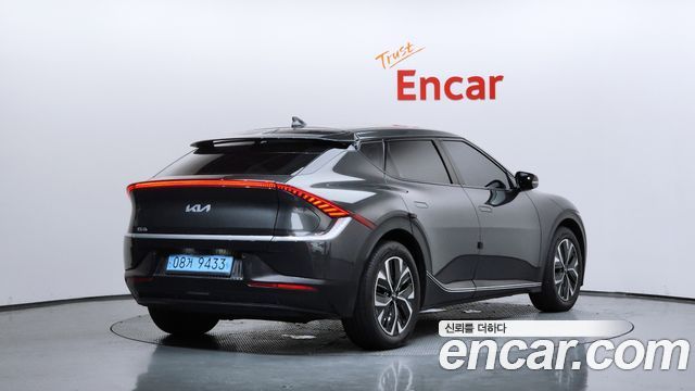 Kia EV6 Long Range Air 2023 — фото 2