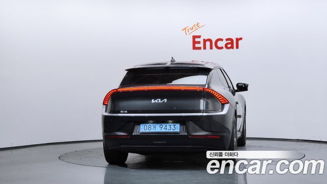Kia EV6 Long Range Air 2023 — фото 4