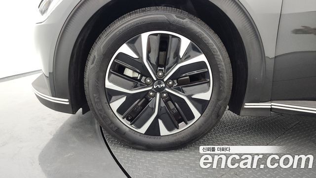 Kia EV6 Long Range Air 2023 — фото 5