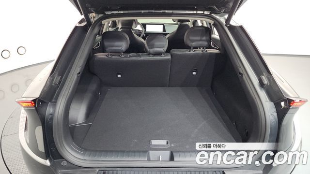 Kia EV6 Long Range Air 2023 — фото 19