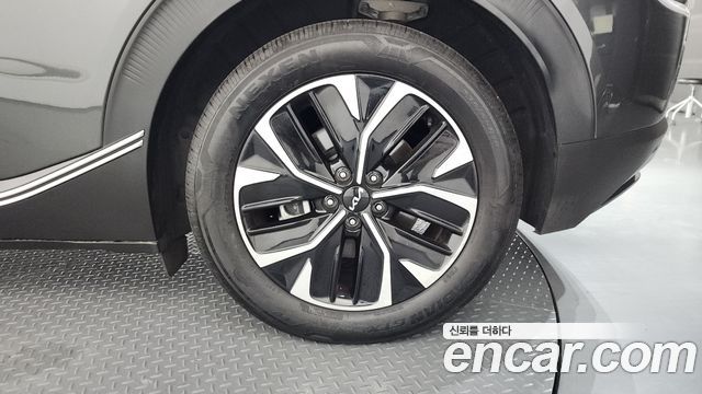 Kia EV6 Long Range Air 2023 — фото 21