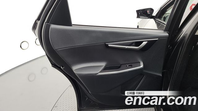 Kia EV6 Long Range Air 2023 — фото 25