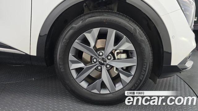 Kia Sportage (V) LPG 2.0 2WD Signature 2024 — фото 21