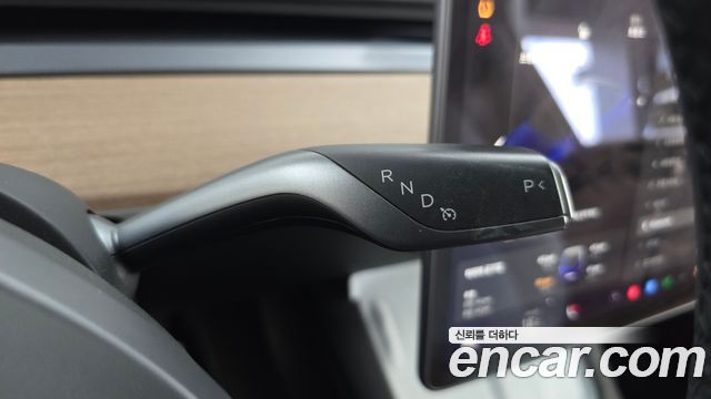 Tesla Model Y Long Range AWD 2021 — фото 9