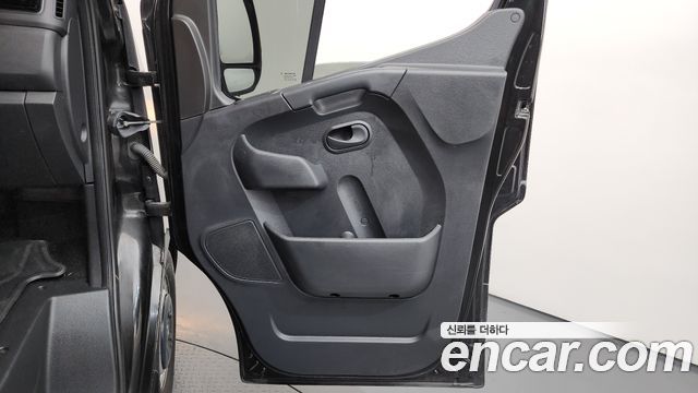 Renault Korea Master 2.3 Van L 2020 — фото 19