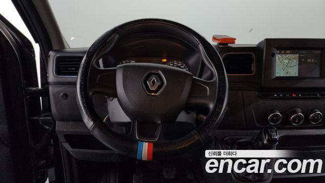 Renault Korea Master 2.3 Van L 2020 — фото 30