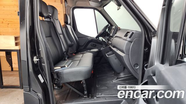 Renault Korea Master 2.3 Van L 2020 — фото 32