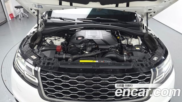Land Rover Range Rover Velar 3.0 D300 R-Dynamic HSE 2018 — фото 6