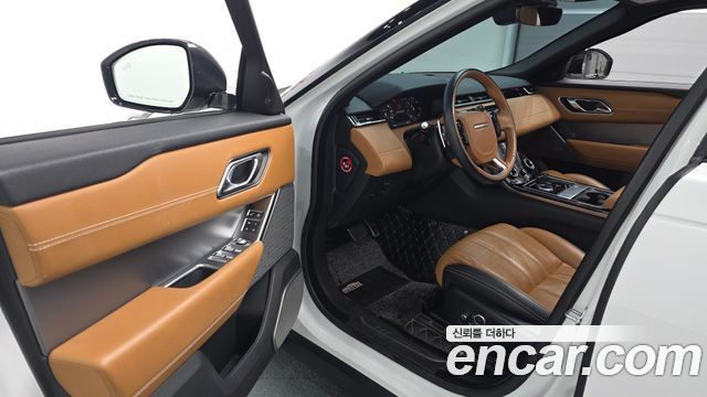 Land Rover Range Rover Velar 3.0 D300 R-Dynamic HSE 2018 — фото 10