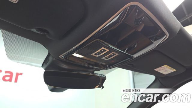 Land Rover Range Rover Velar 3.0 D300 R-Dynamic HSE 2018 — фото 17